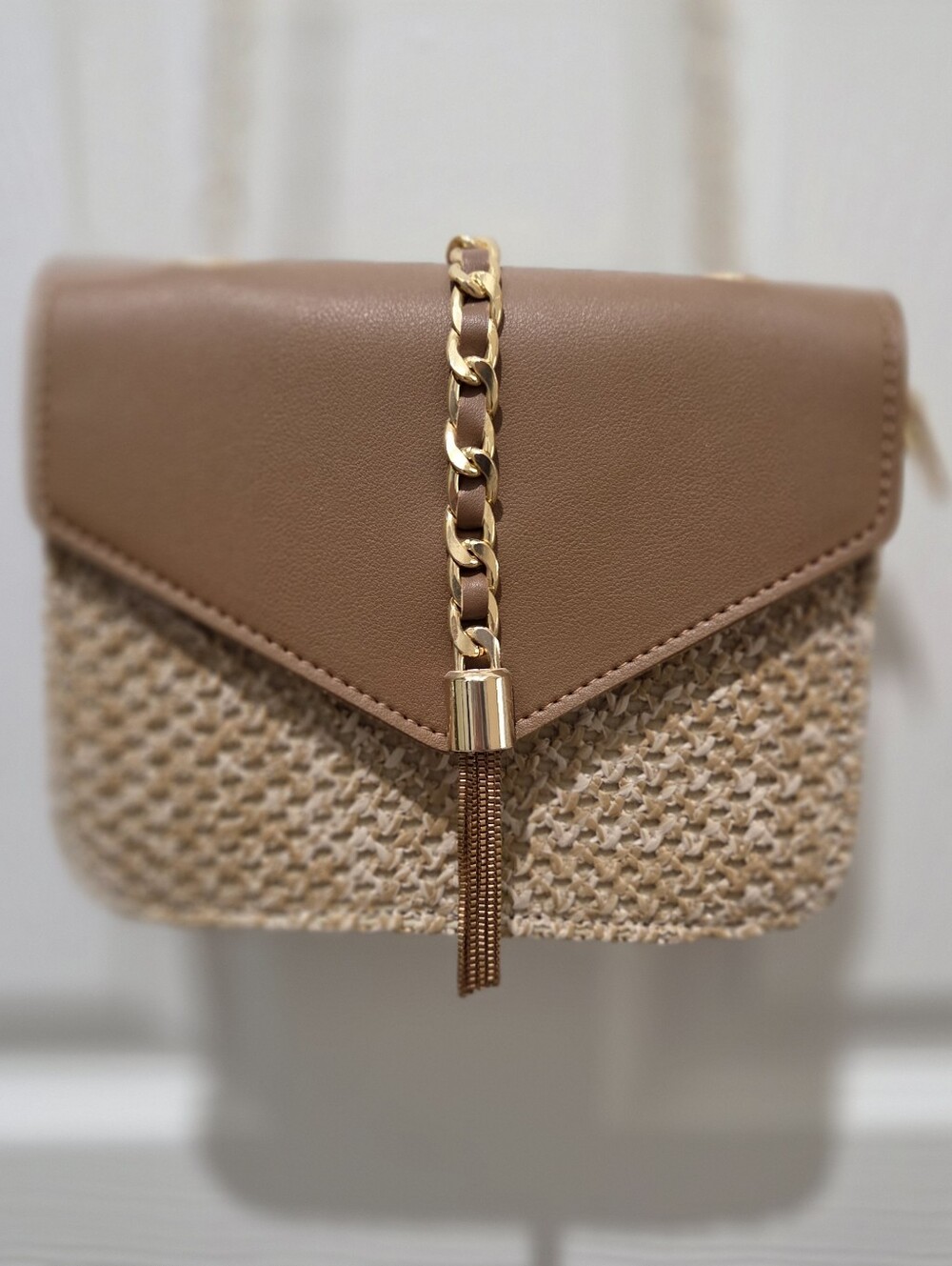 Summer Basket Weave Crossbody Chain
